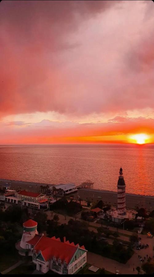 Black Sea Batumi Hotel Orbi City Eksteriør bilde